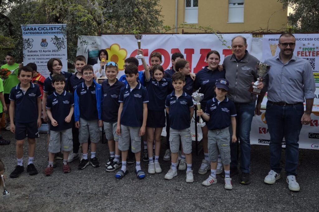 Giovanissimi premiati per il terzo posto di Toscolano Maderno