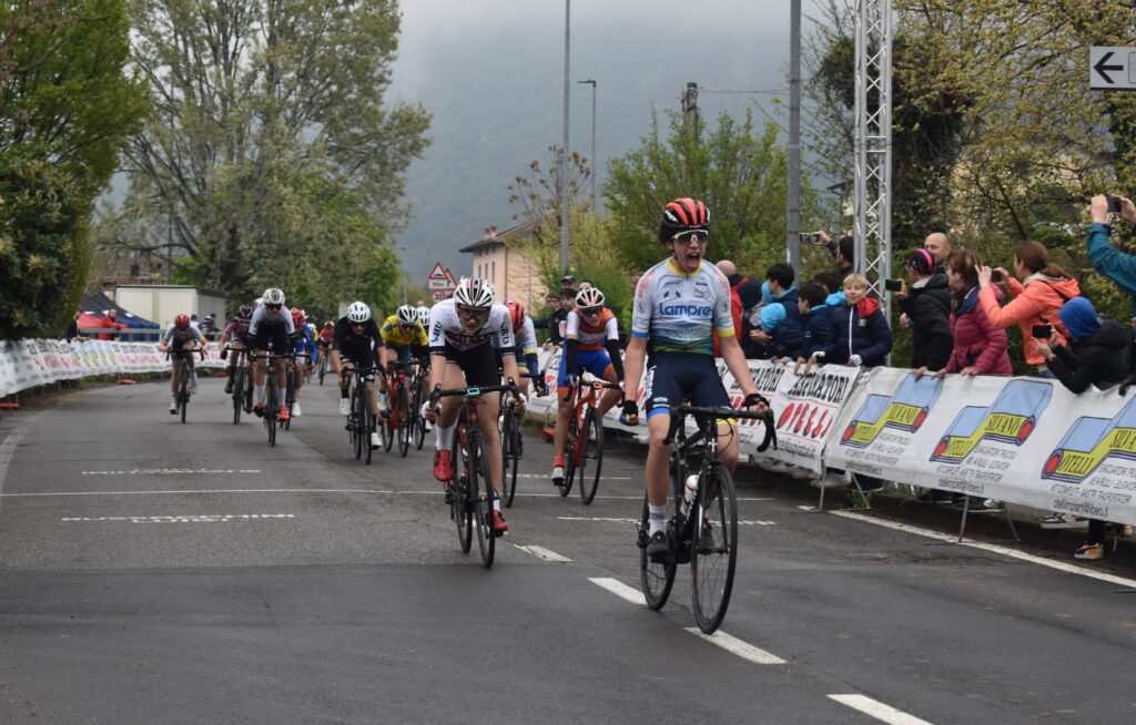 Lorenzo Delbono vince a Nave.